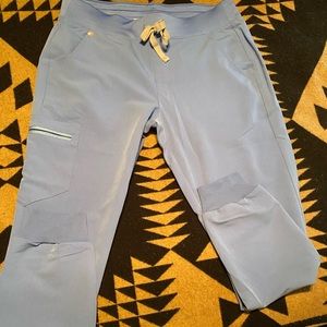 FIGS Scrub Set. NWOT.